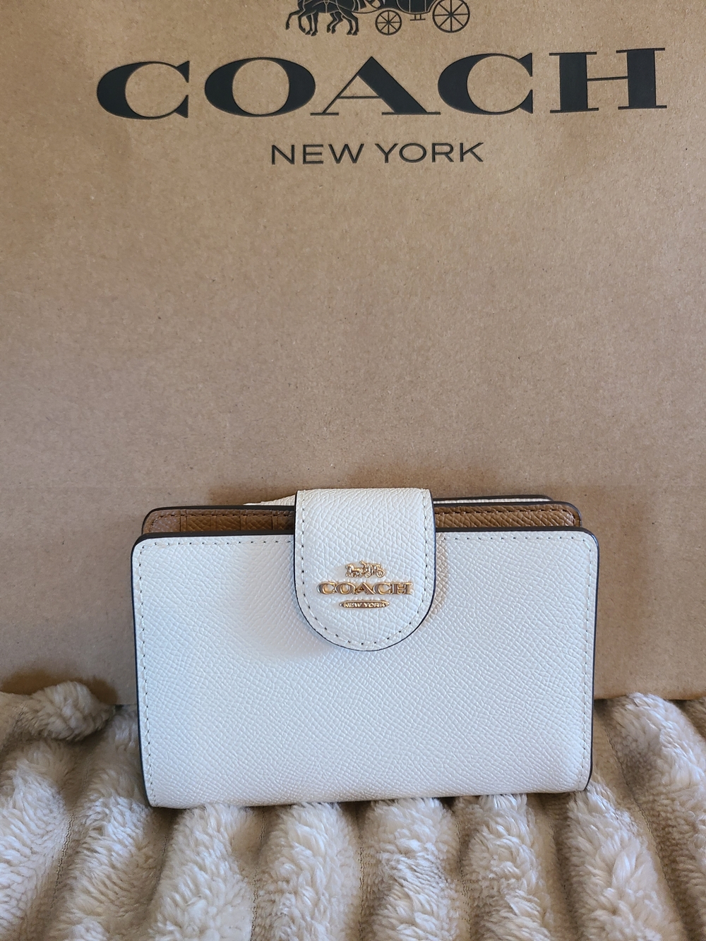 COACH Medium Corner Zip Wallet - Picture 2 of 6